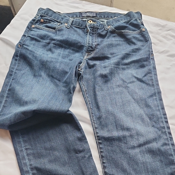 Lucky Brand Classic Blue Denim Jeans - Picture 1 of 6